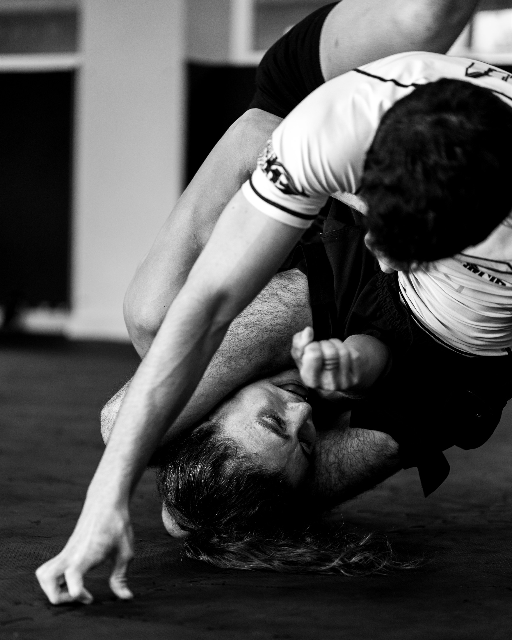 Grappling training in black and white